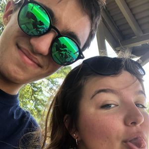 Meet your Posher, Hunter